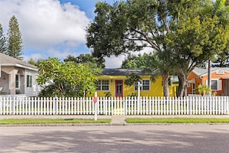 5037 28th Ave S, Gulfport, FL 33707