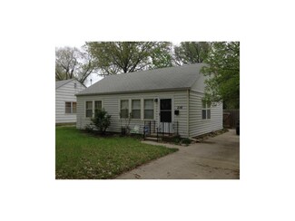 2116 Ohio St, Lawrence, KS 66046