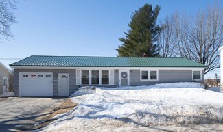 32 Scribner Cir, Lewiston, ME 04240