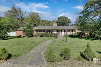 909 Grampian Blvd, Williamsport, PA 17701