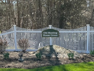 6 Old Meetinghouse Green Unit 20, Norton, MA 02766