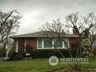 524 NE 89th St, Seattle, WA 98115