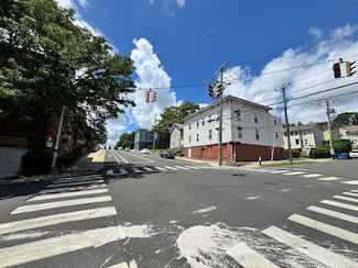 86 North St, New Britain, CT 06051