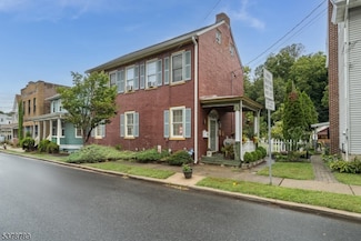 323 Water St, Belvidere, NJ 07823