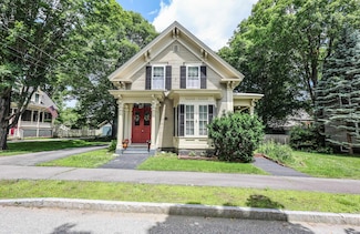 42 Lyndon St, Concord, NH 03301