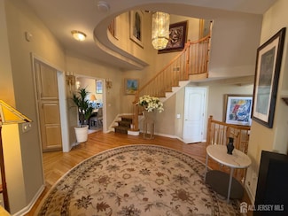 4 Sevell Cir, Clark, NJ 07066
