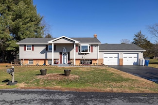 808 11th St, Grottoes, VA 24441