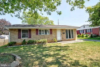 285 Pinoak Dr, Frederick, MD 21701