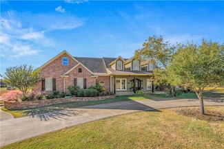 4691 River Valley Dr, Bryan, TX 77808