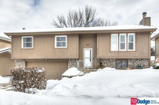 8733 Monroe St, Omaha, NE 68127
