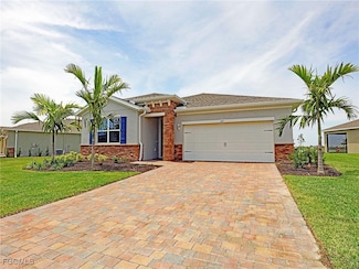 269 Spring Hill Lake Loop, Cape Coral, FL 33993