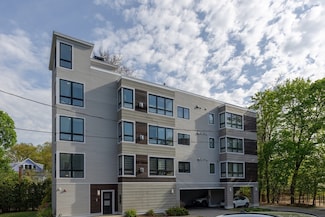 60 Cameron St Unit 2, Brookline, MA 02445