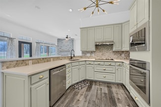 205 San Chez Dr, Gainesville, TX 76240