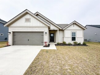 2875 Brahman Cir, Bowling Green, KY 42104