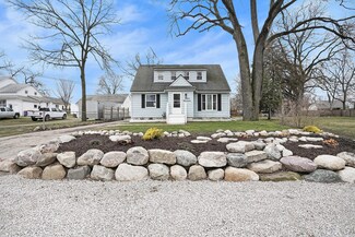 1217 Beechwood St NE, Grand Rapids, MI 49505