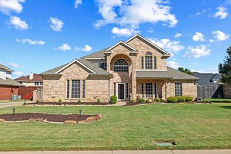 1209 Forest Green Dr, Kennedale, TX 76060
