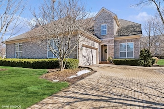 602 Stone Canyon Cir, Inverness, IL 60010