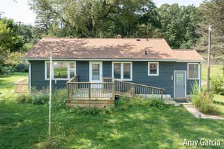 356 15th St, Otsego, MI 49078