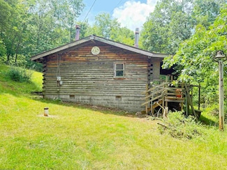 345 Middle Run Rd, West Union, WV 26456
