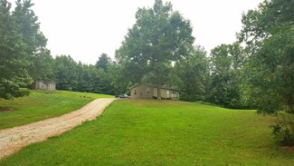 8477 Lincoln Trail Rd, Gentryville, IN 47537
