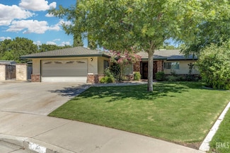 6501 Bridgeport Ln, Bakersfield, CA 93309