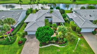 71 Northwoods Ln, Boynton Beach, FL 33436