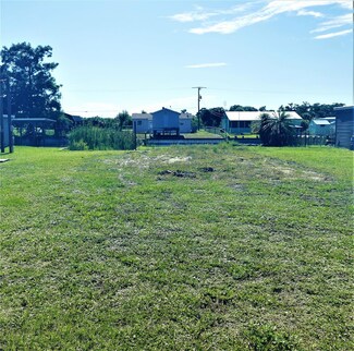1471 Lake Dr, Okeechobee, FL 34974