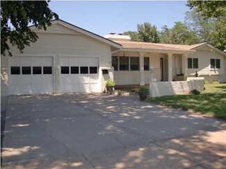 1376 N Iroquois Rd, Wichita, KS 67203