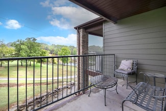 1001 Golf Dr Unit 17, Reeds Spring, MO 65737