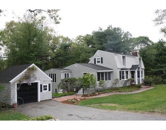 86 Greenwood Rd, Andover, MA 01810