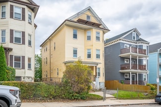 72 Kingsdale St, Dorchester Center, MA 02124