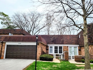17W755 Lowell Ln Unit 3, Villa Park, IL 60181