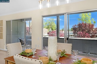 1549 Oakmont Dr Unit 12, Walnut Creek, CA 94595
