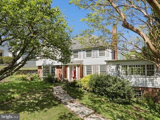 4725 Rock Spring Rd, Arlington, VA 22207