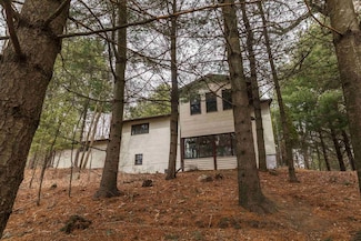 343 Ember Ct, Oxford, WI 53952