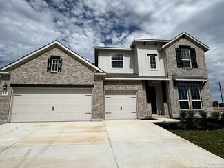 138 Annette Dr, Castroville, TX 78009