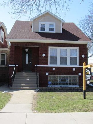 2558 N Parkside Ave, Chicago, IL 60639