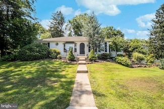 1966 Peach Tree Ln, Bethlehem, PA 18015