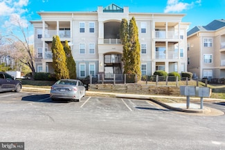 1049 Gardenview Loop Unit 201, Woodbridge, VA 22191
