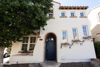 2918 N 48th Place, Phoenix, AZ 85018