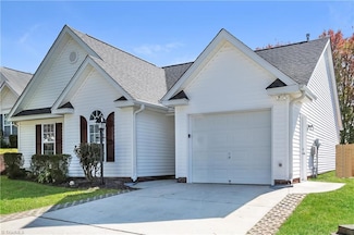 5108 Oakhurst Park Ct, Kernersville, NC 27284