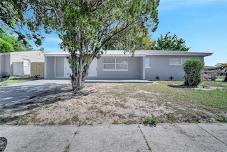 73 Garrison Ln, Frostproof, FL 33843