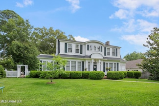 1616 Poplar Blvd, Jackson, MS 39202