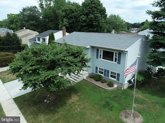 22 Florister Dr, Trenton, NJ 08690