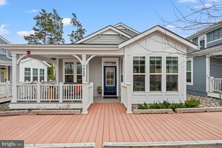 1022 Railroad Ave Unit 4, Falls Church, VA 22046