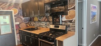 8811 Canoga Ave Unit 120, Canoga Park, CA 91304