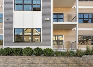 55 Pointe Place Unit 202, Dover, NH 03820