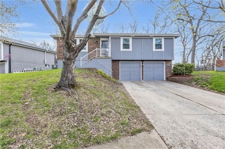 2401 SE 7th St, Blue Springs, MO 64014