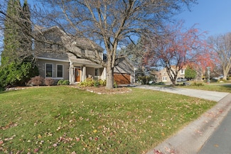 8632 Endicott Trail, Eden Prairie, MN 55347