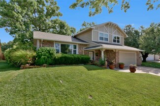8400 E Lakeland Cir, Wichita, KS 67207